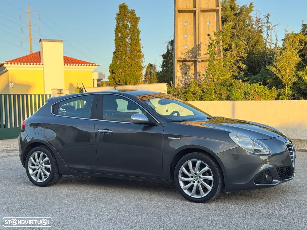 Alfa Romeo Giulietta 1.6 JTDm Exclusive - 11