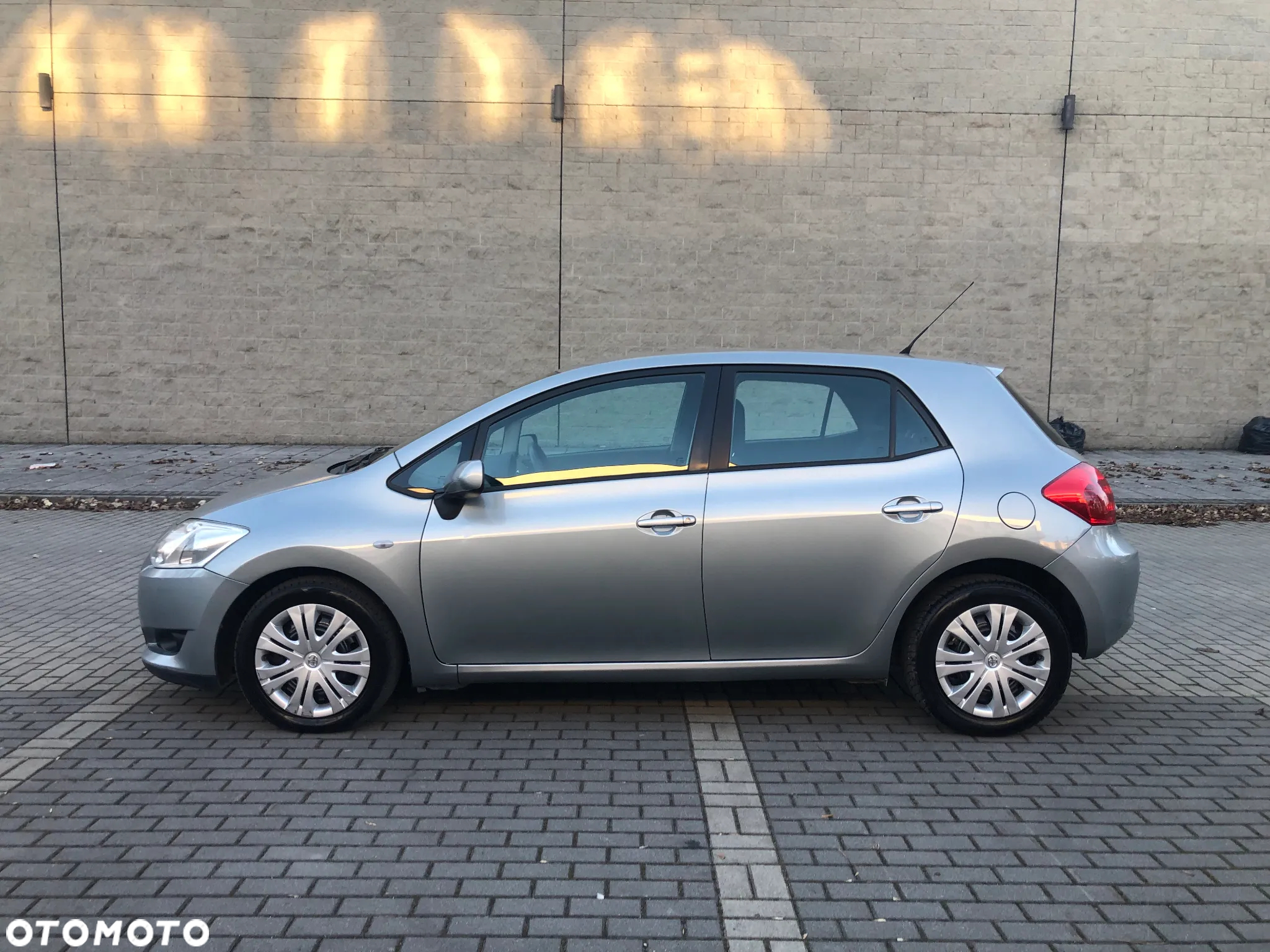 Toyota Auris 2.0 D-4D Luna - 16