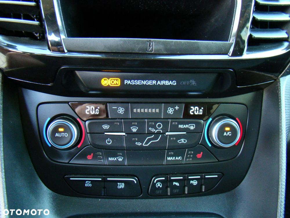 Ford Tourneo Connect Grand - 21