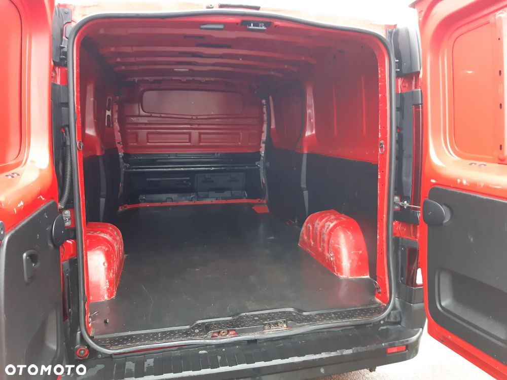 Renault TRAFIC - 9