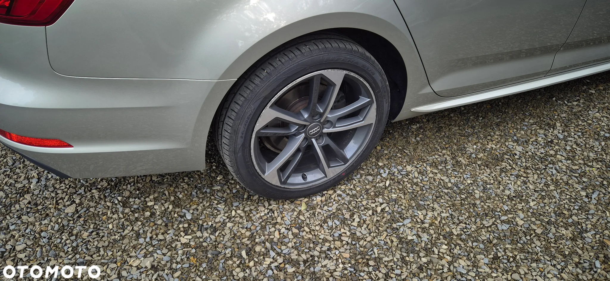 Audi A4 2.0 TDI S tronic - 13