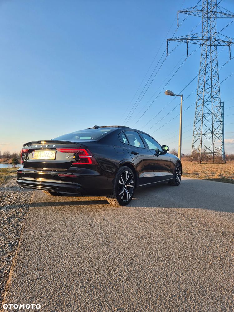 Volvo S60 B5 B AWD Plus Dark - 5