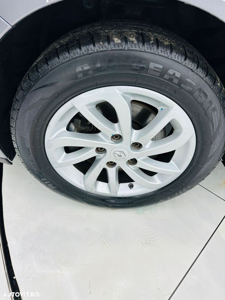 Renault Grand Scenic ENERGY dCi 110 INTENS - 29