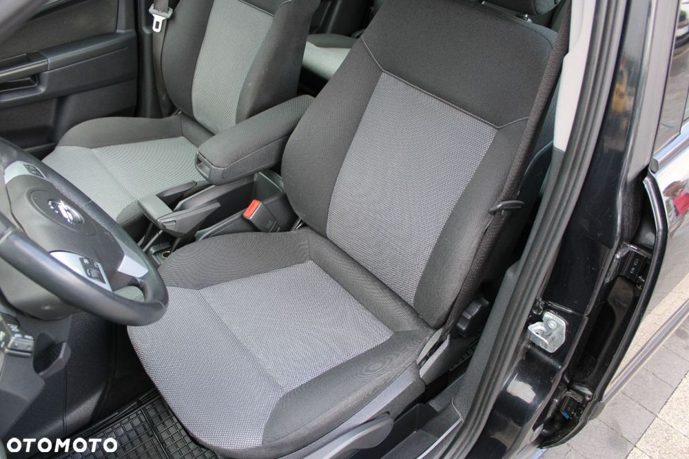 Opel Zafira - 16