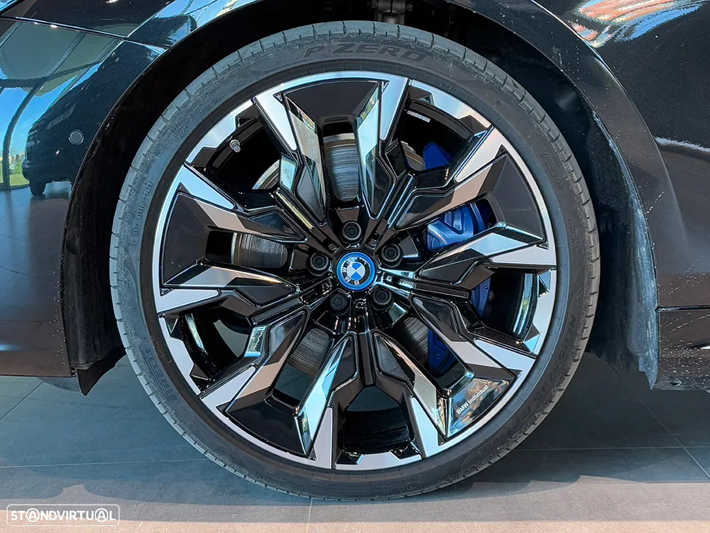 BMW i5 eDrive40 Pack Desportivo M - 14