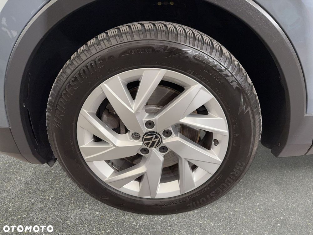 Volkswagen Tiguan - 11