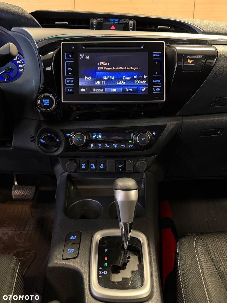 Toyota Hilux 2.4 D-4D Double Cab SR 4x4 - 10