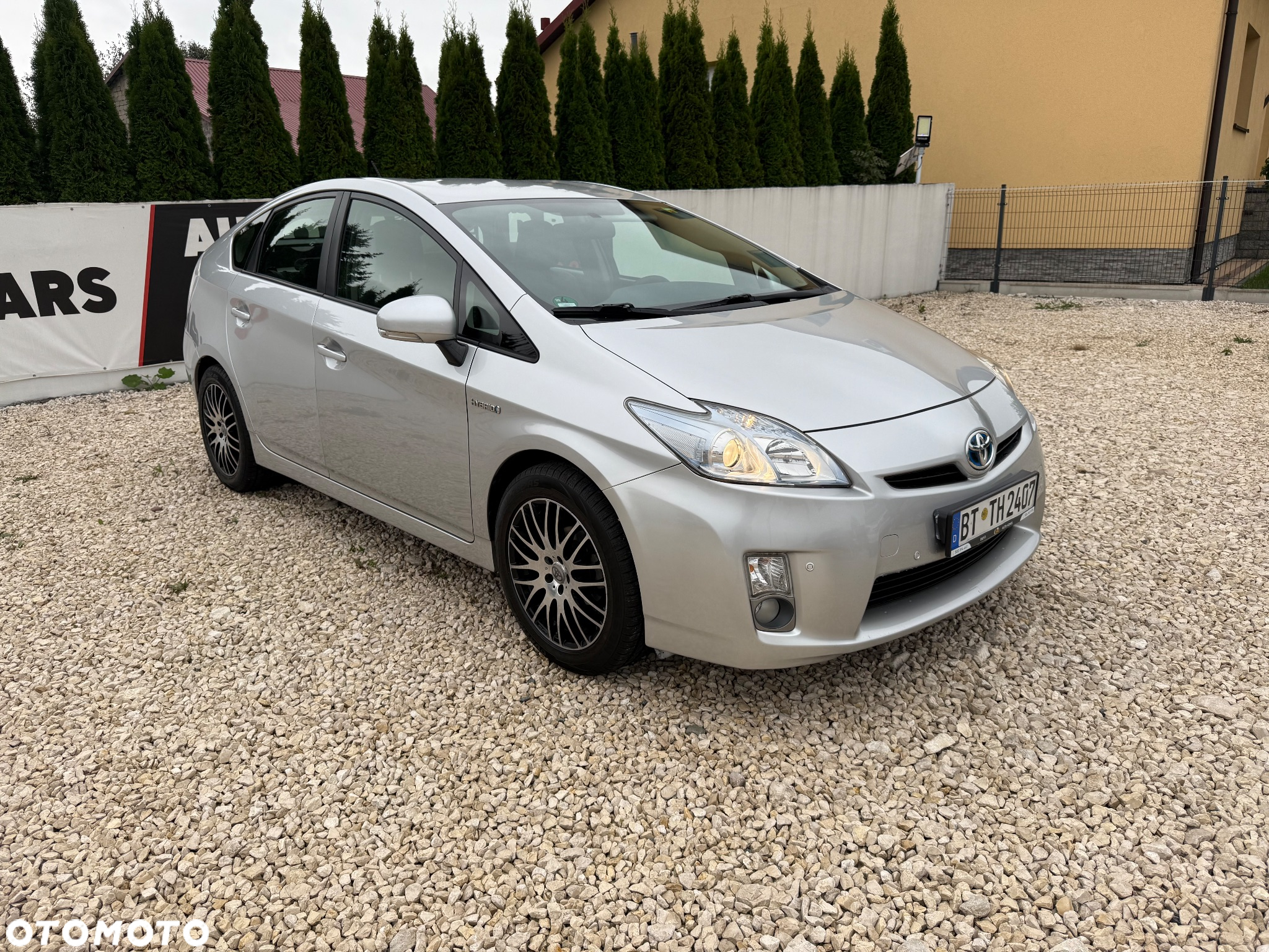 Toyota Prius 1.8 HSD Sol - 3