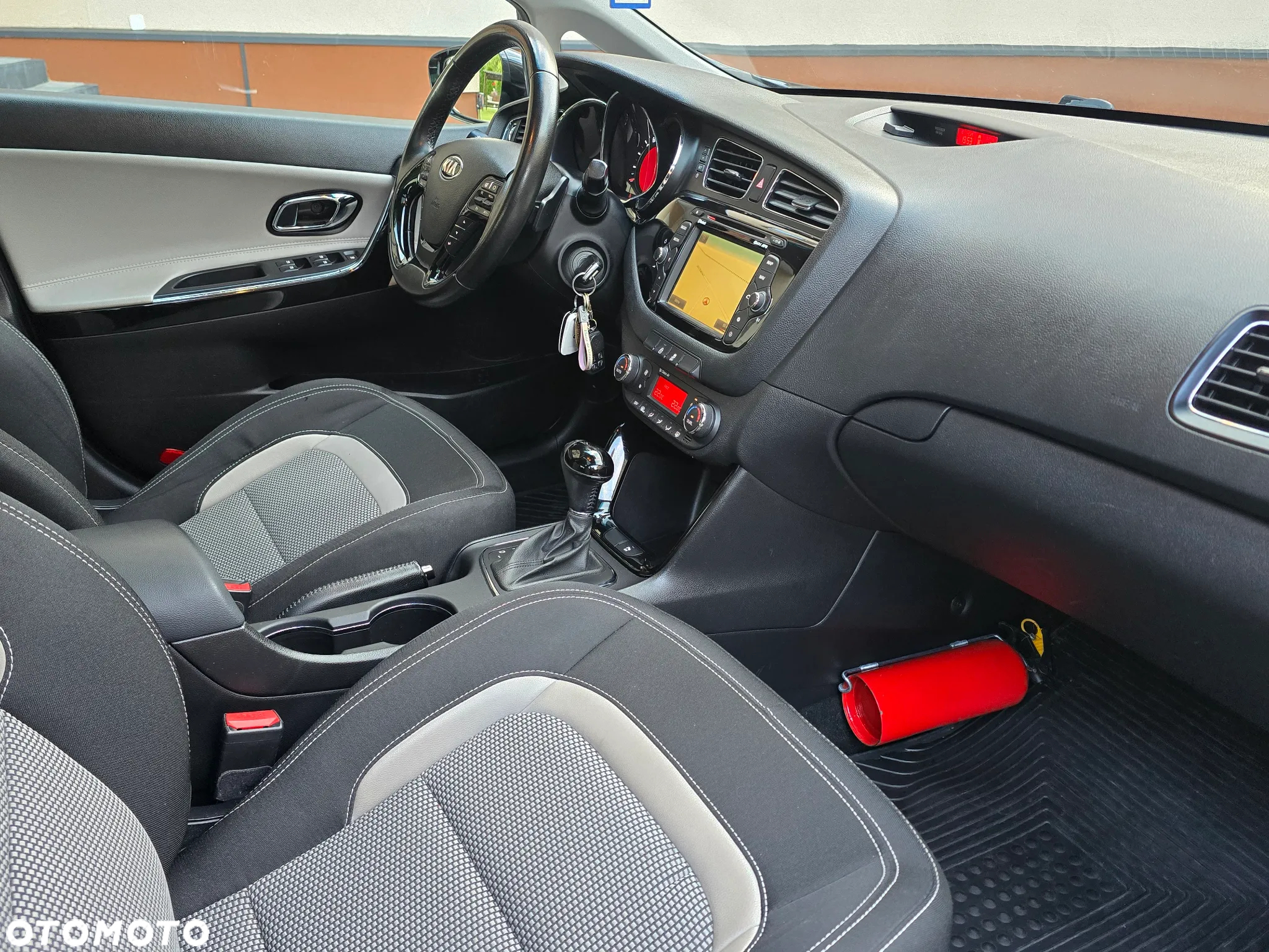 Kia Ceed 1.6 CRDi 128 Platinum Edition - 34