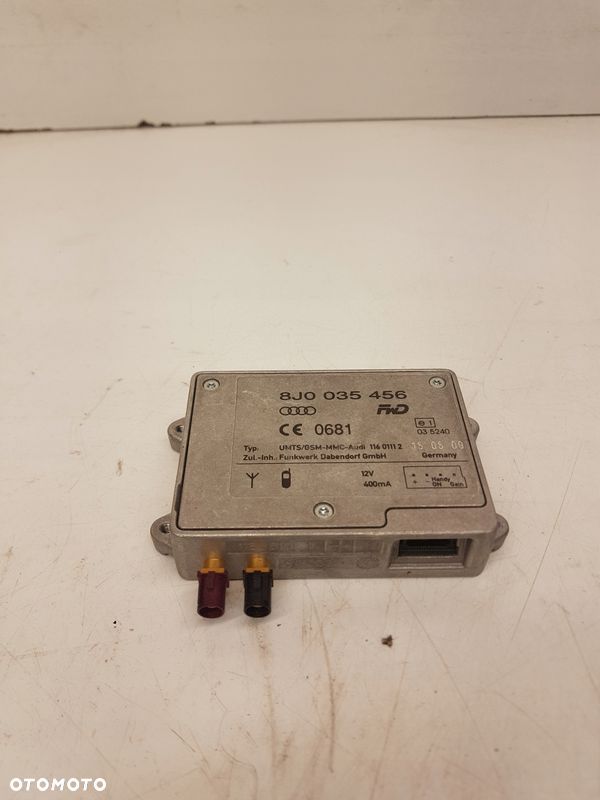 WZMACNIACZ ANTENOWY AUDI A4 A6 A5 Q5 8J0035456 - 1