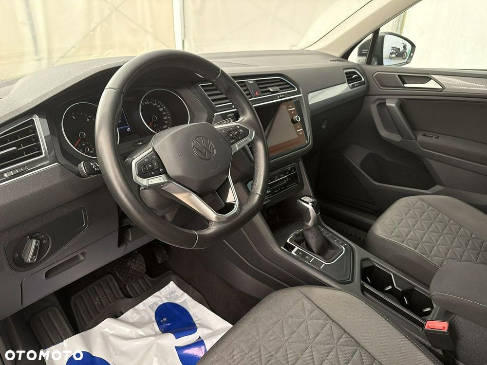 Volkswagen Tiguan - 14