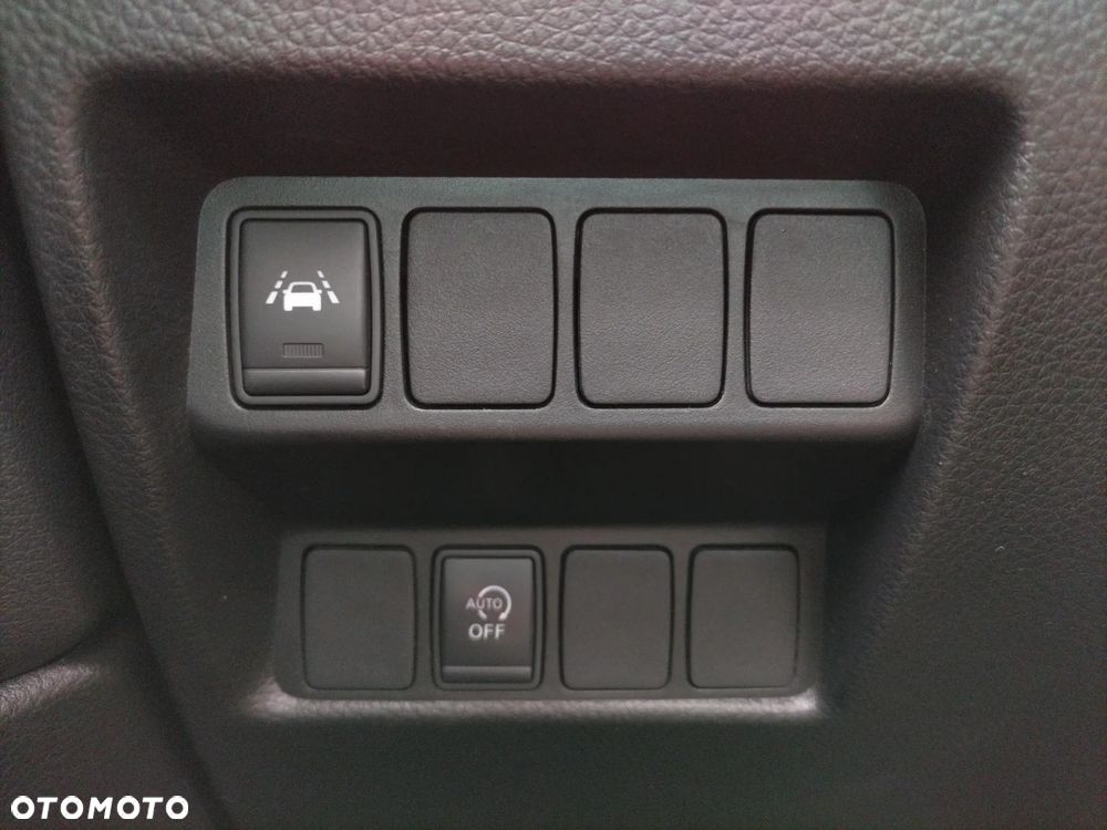 Nissan Qashqai 1.3 DIG-T N-CONNECTA - 16