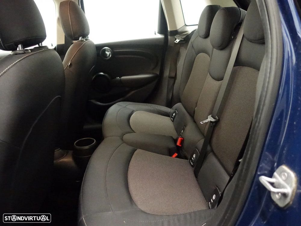 MINI 5 Portas Cooper D - 16