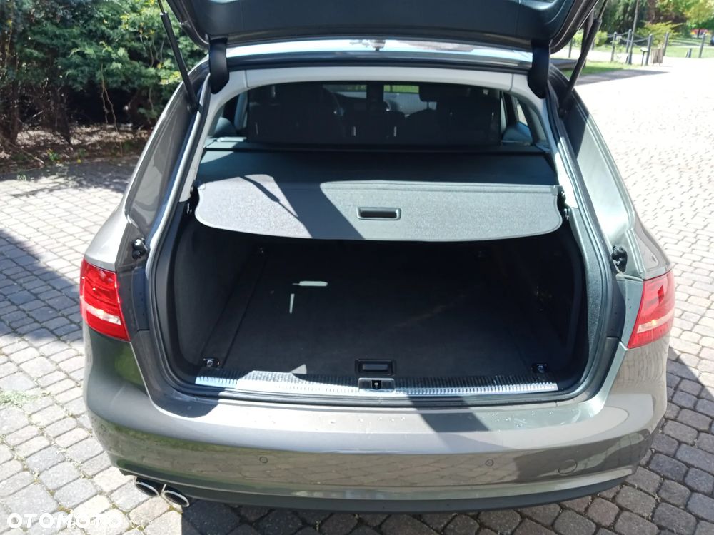 Audi A4 Avant - 23