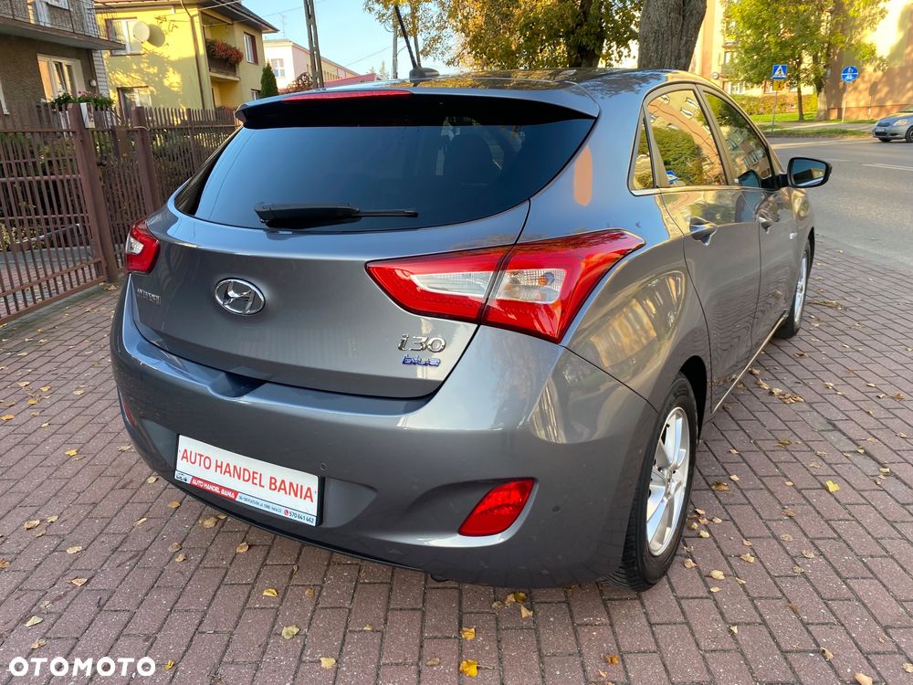 Hyundai i30 blue 1.6 GDI Trend - 32