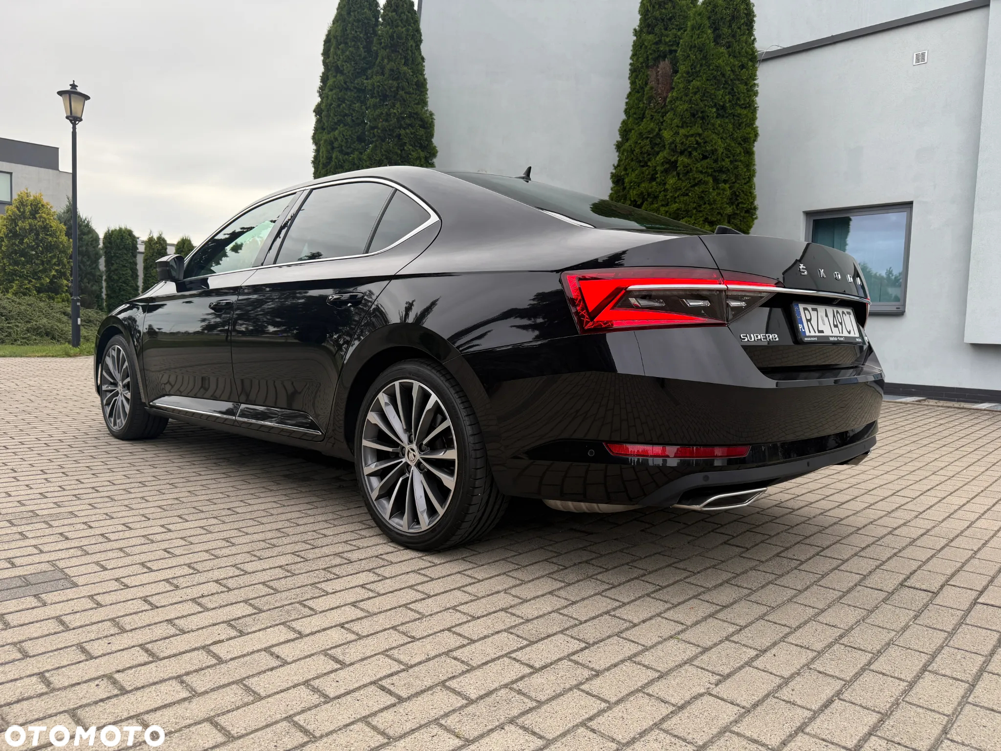 Skoda Superb 2.0 TSI 4x4 L&K DSG - 8