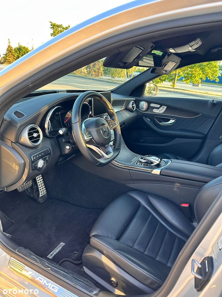 Mercedes-Benz Klasa C AMG 43 4Matic 9G-TRONIC - 15