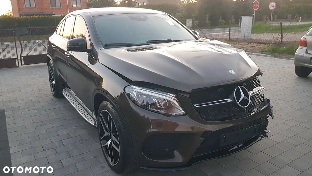 Mercedes-Benz GLE 350 d 4Matic 9G-TRONIC Exclusive - 37