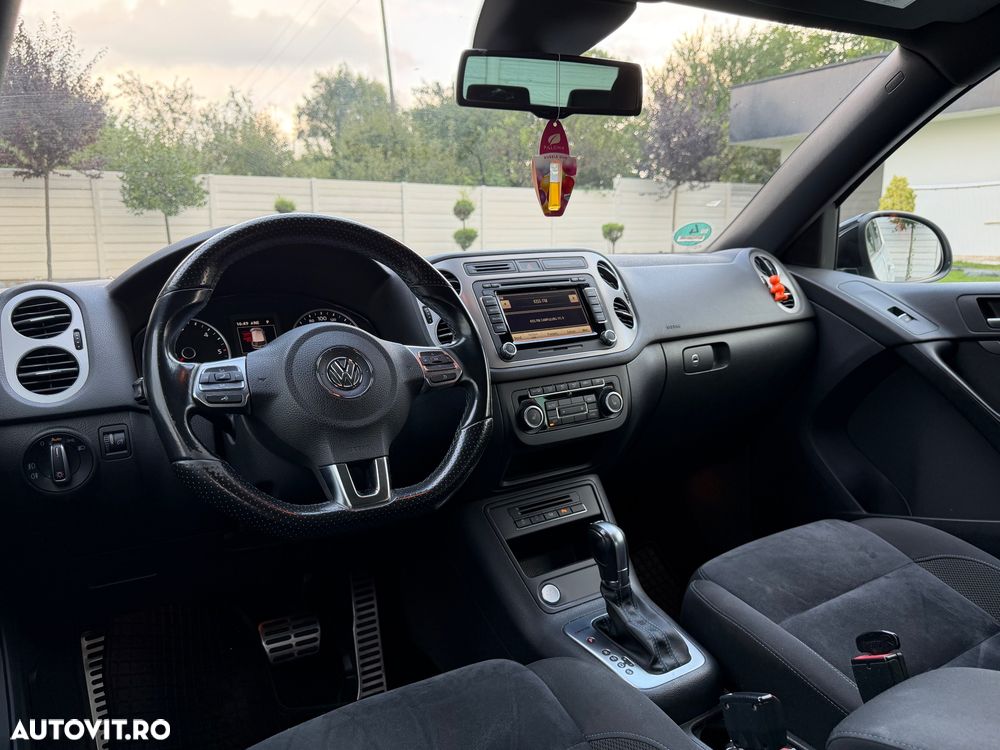 Volkswagen Tiguan 2.0 TDI 4Motion DSG Sport & Style - 10