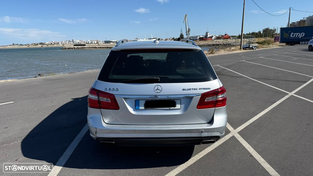 Mercedes-Benz E 300 2012 photo 4