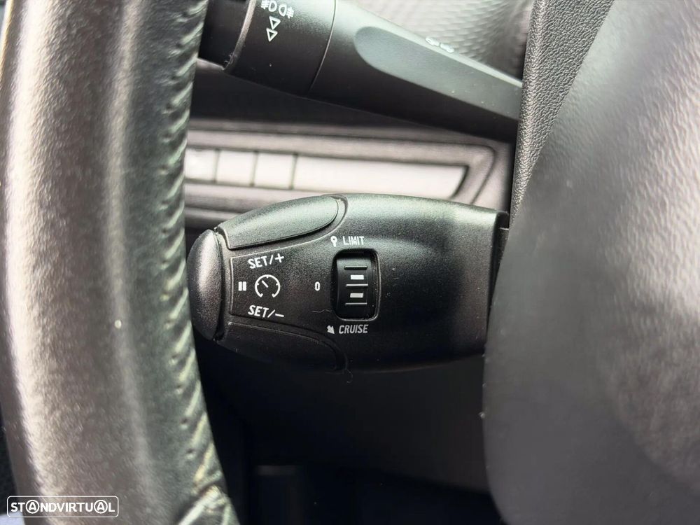 Peugeot 208 1.6 BlueHDi Style - 21