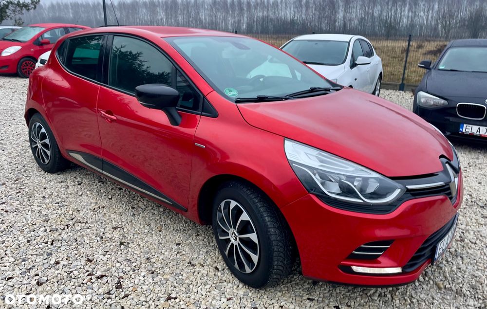 Renault Clio 1.2 16V 75 Luxe - 16