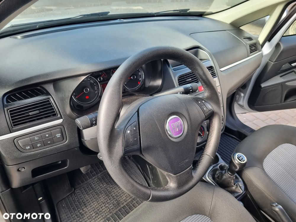 Fiat Linea 1.4 T-Jet 16V Active - 15