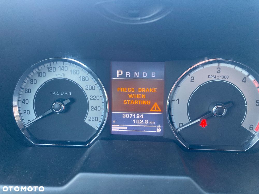 Jaguar XF 3.0 V6 D Luxury - 11
