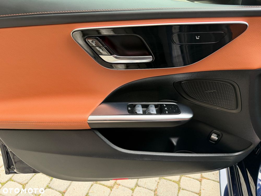 Mercedes-Benz Klasa C 220 d 9G-TRONIC AMG Line - 23