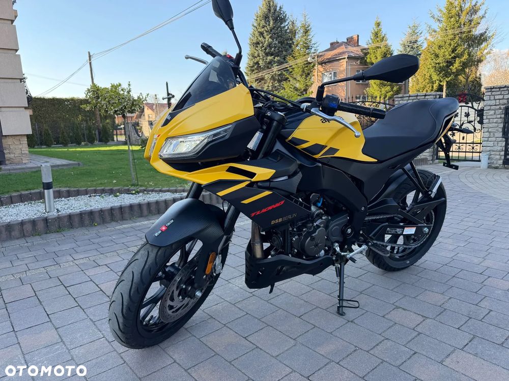 Aprilia Tuono - 2