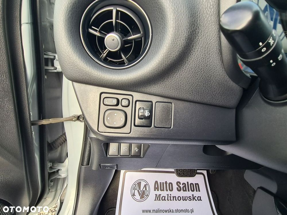 Toyota Yaris Hybrid 100 Premium - 18