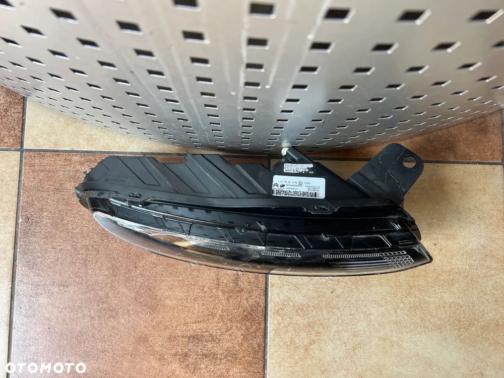 LAMPA PRAWA LEWA DO JAZDY DZIENNEJ DRL CITROEN BERLINGO III IV 9819435580 9819435680  2018 - 2021 - 3
