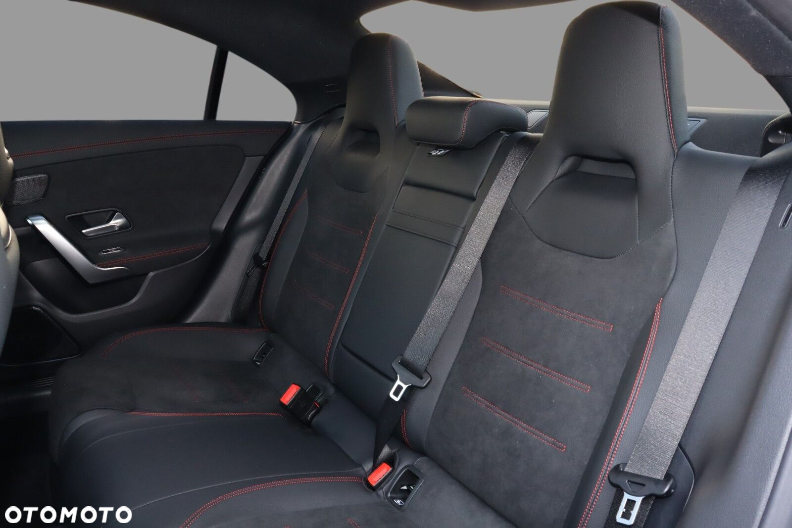 Mercedes-Benz CLA 200 AMG Line 7G-DCT - 16