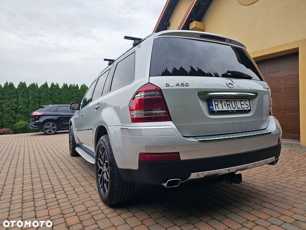 Mercedes-Benz GL - 9