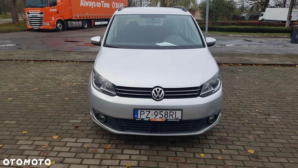 Volkswagen Touran 1.6 TDI DPF BlueMot Comfortline - 2