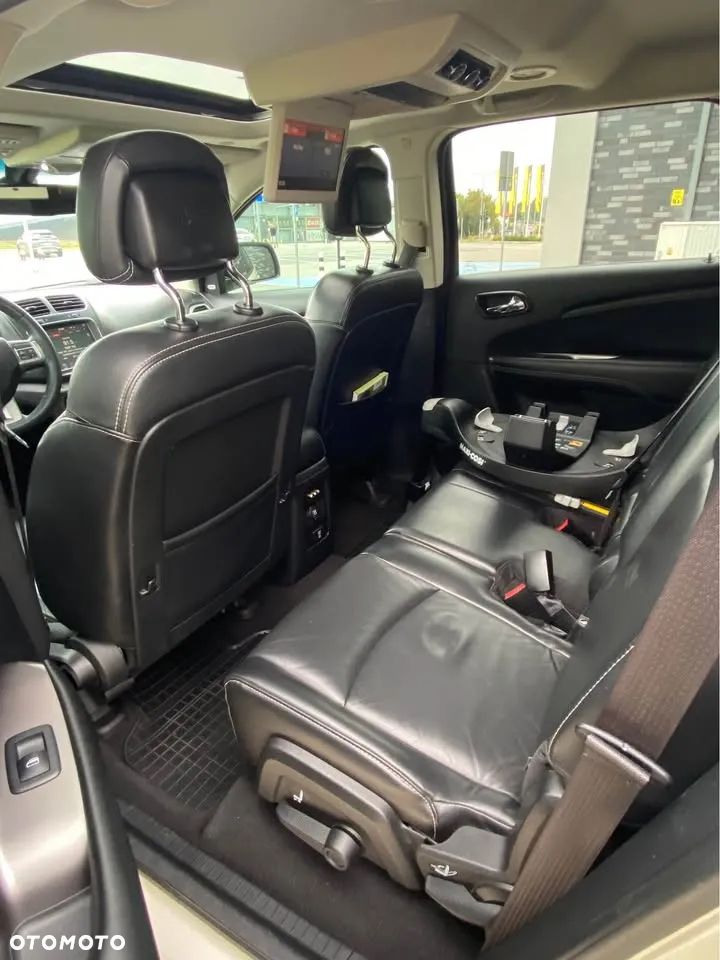 Dodge Journey - 7