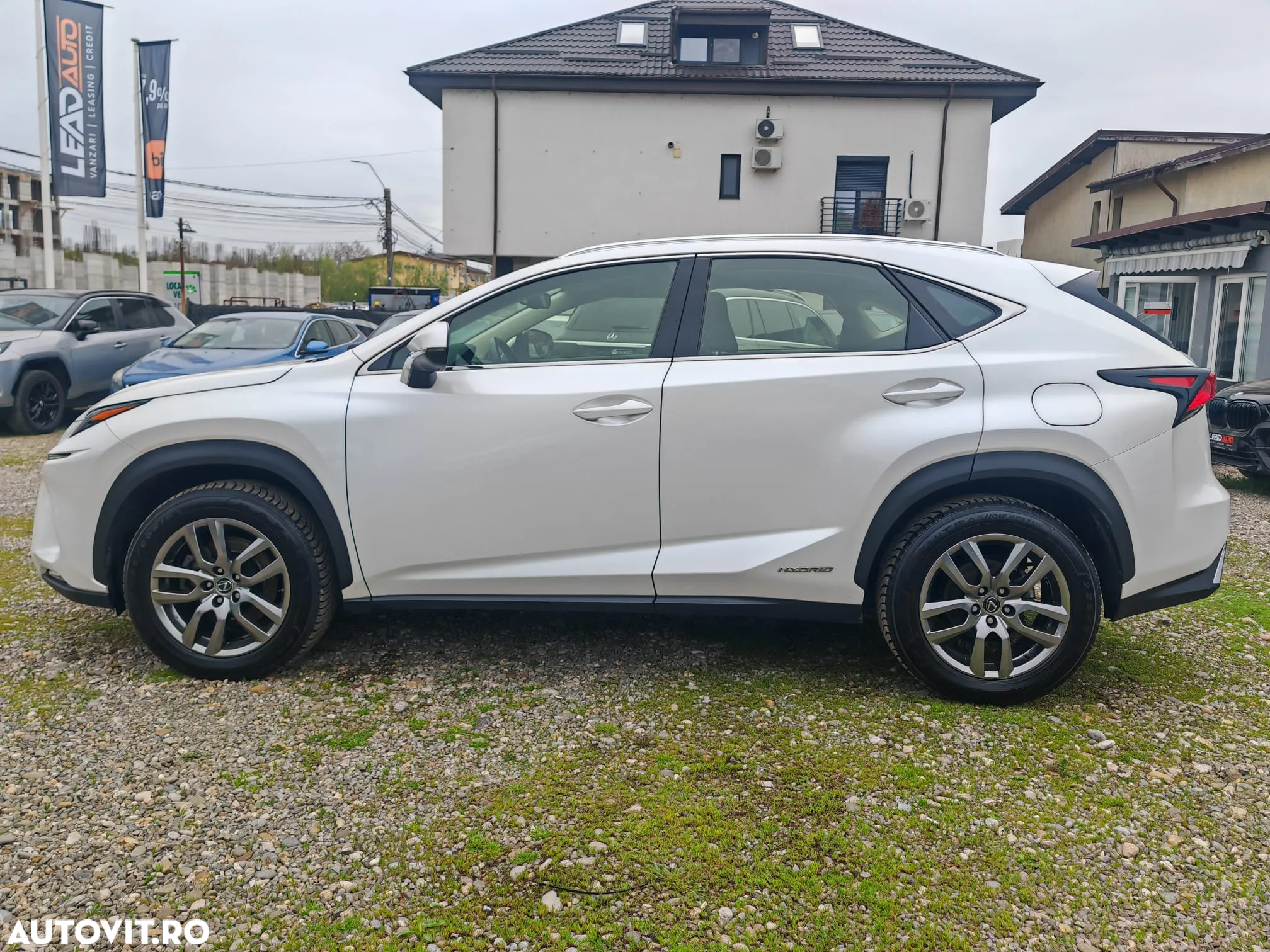 Lexus Seria NX 300h AWD Luxury - 22