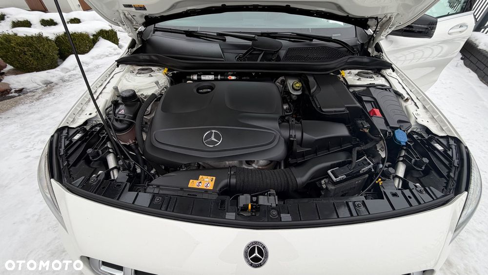 Mercedes-Benz GLA - 20