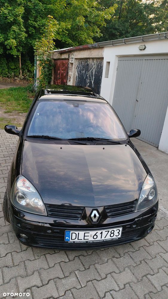 Renault Clio - 26