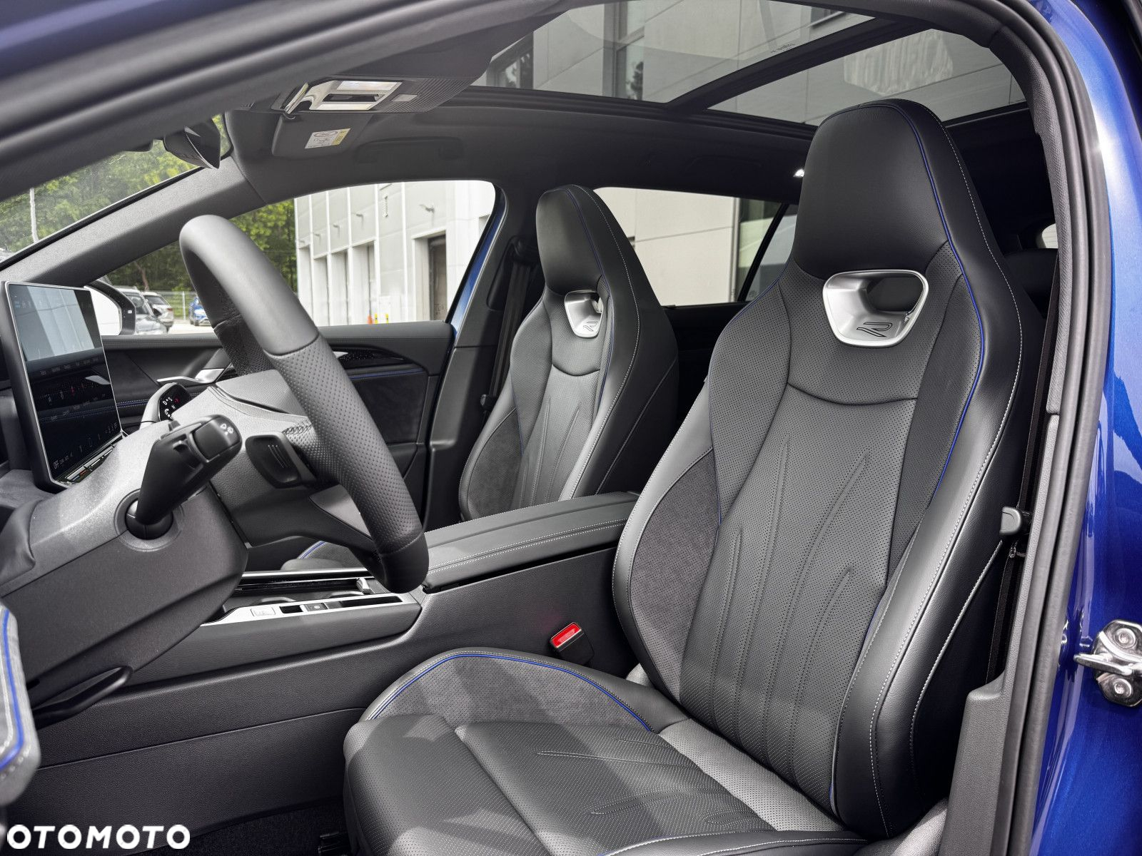 Volkswagen Passat - 12
