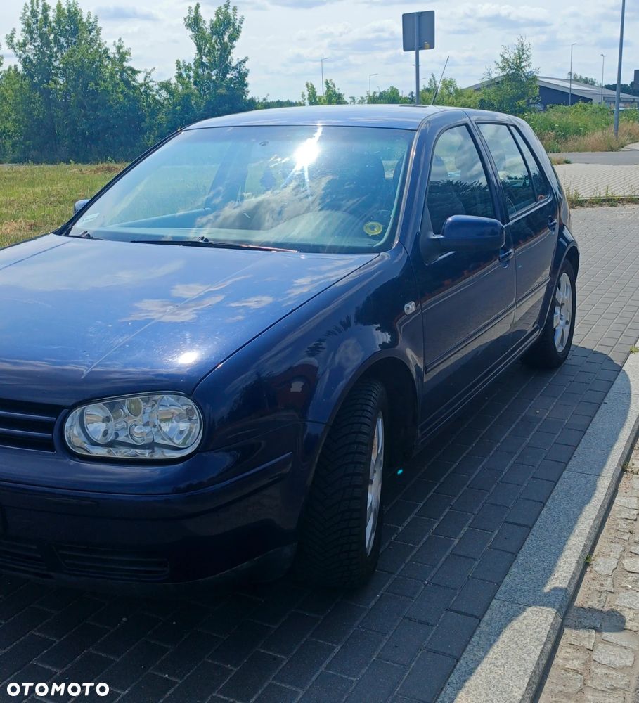 Volkswagen Golf 1.4 Basis - 1