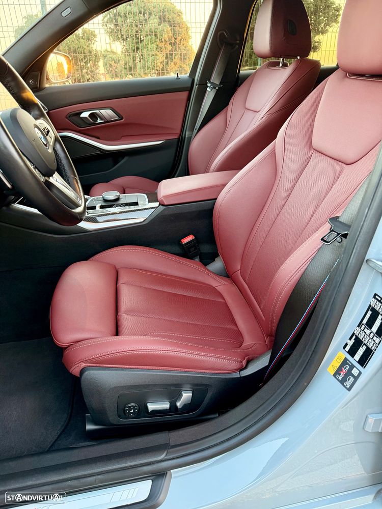 BMW 330 e Pack Desportivo M Auto - 11