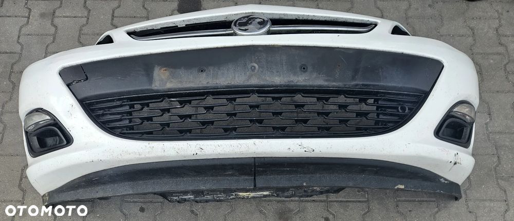 Opel Astra J IV zderzak przód przedni grill halogen Y40R
