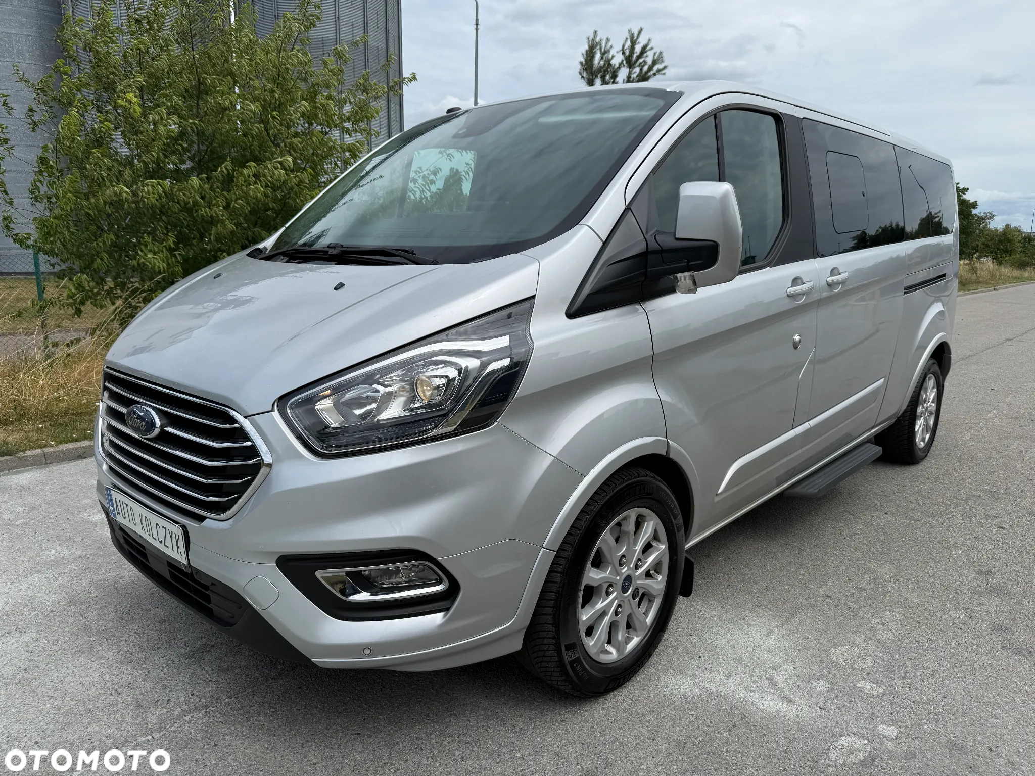 Ford Tourneo Custom - 3