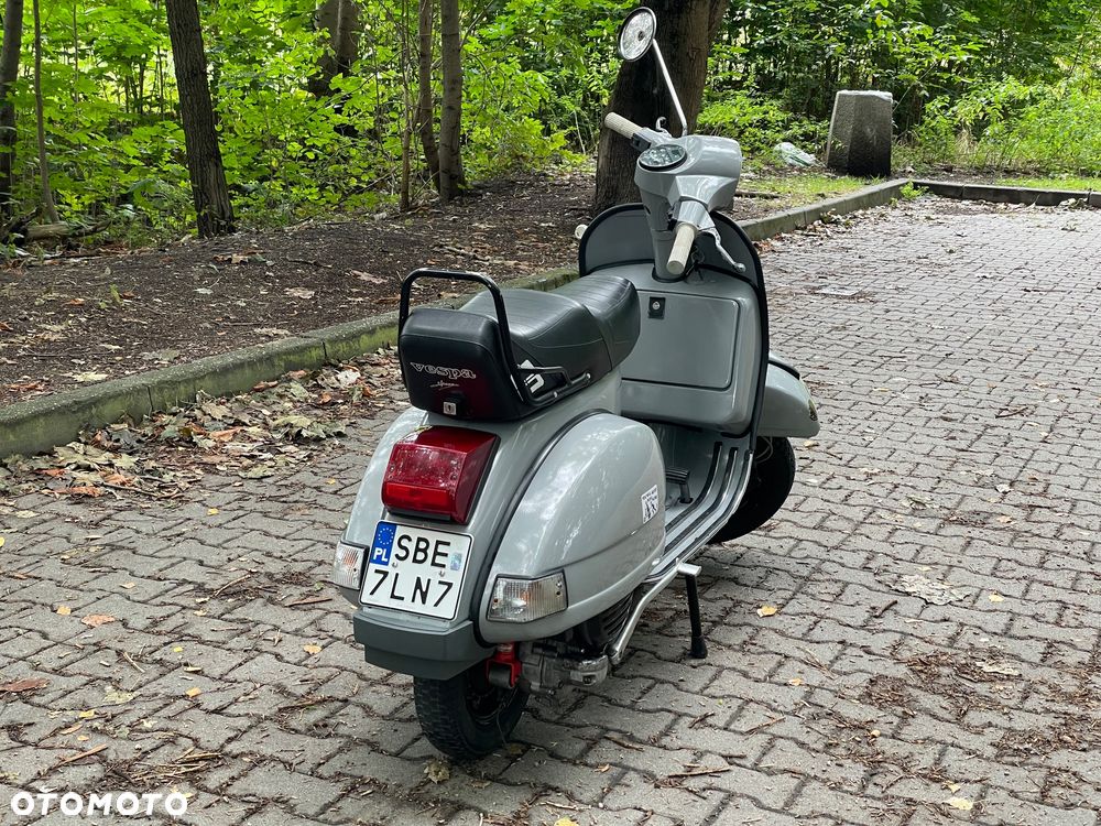 Vespa PX