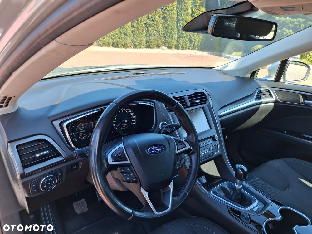 Ford Mondeo - 8