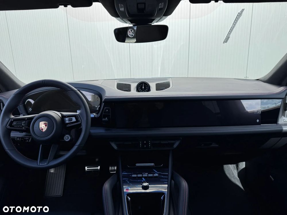 Porsche Cayenne - 15
