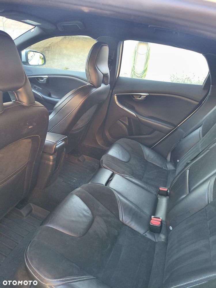 Volvo V40 D2 Drive-E R-Design Momentum - 8