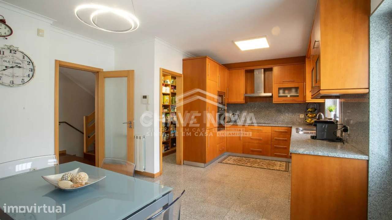 PS - Moradia T4+1 com jardim e possibilidade de piscina Gulpilhares - Grande imagem: 5/41