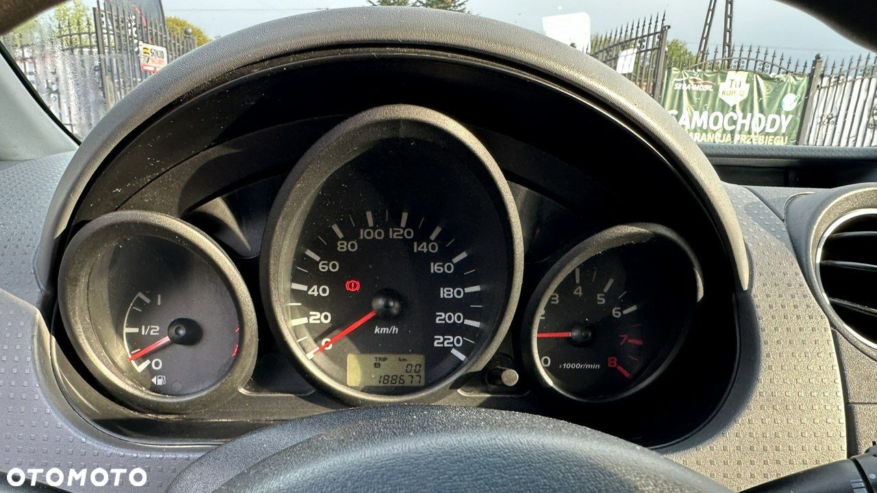 Mitsubishi Colt - 9